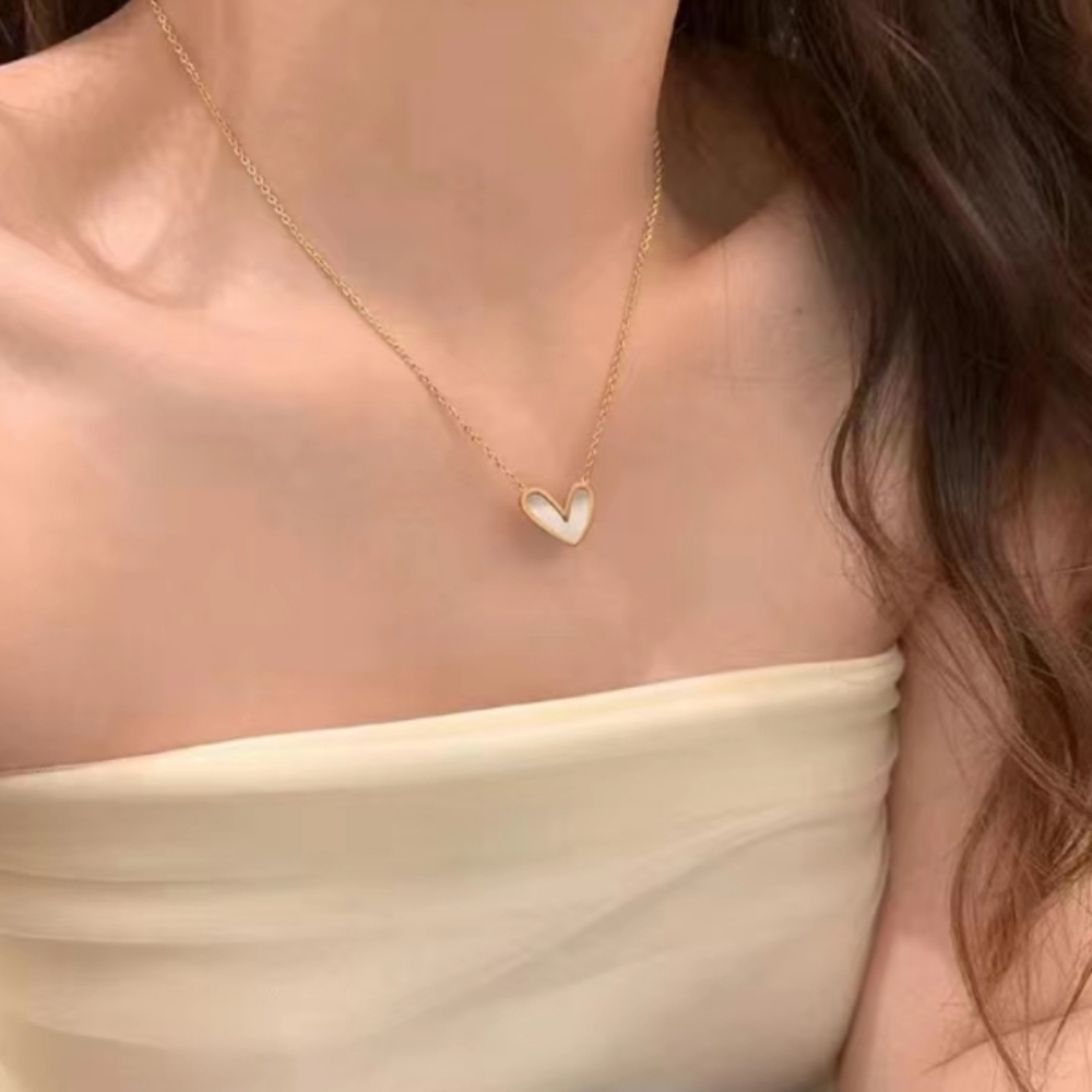 White Heart Gold Pendant Necklace - Picture 5 of 7